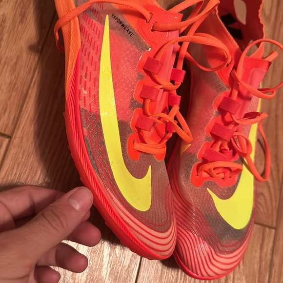 TRACK AND FIELD - Picture 3 of 5